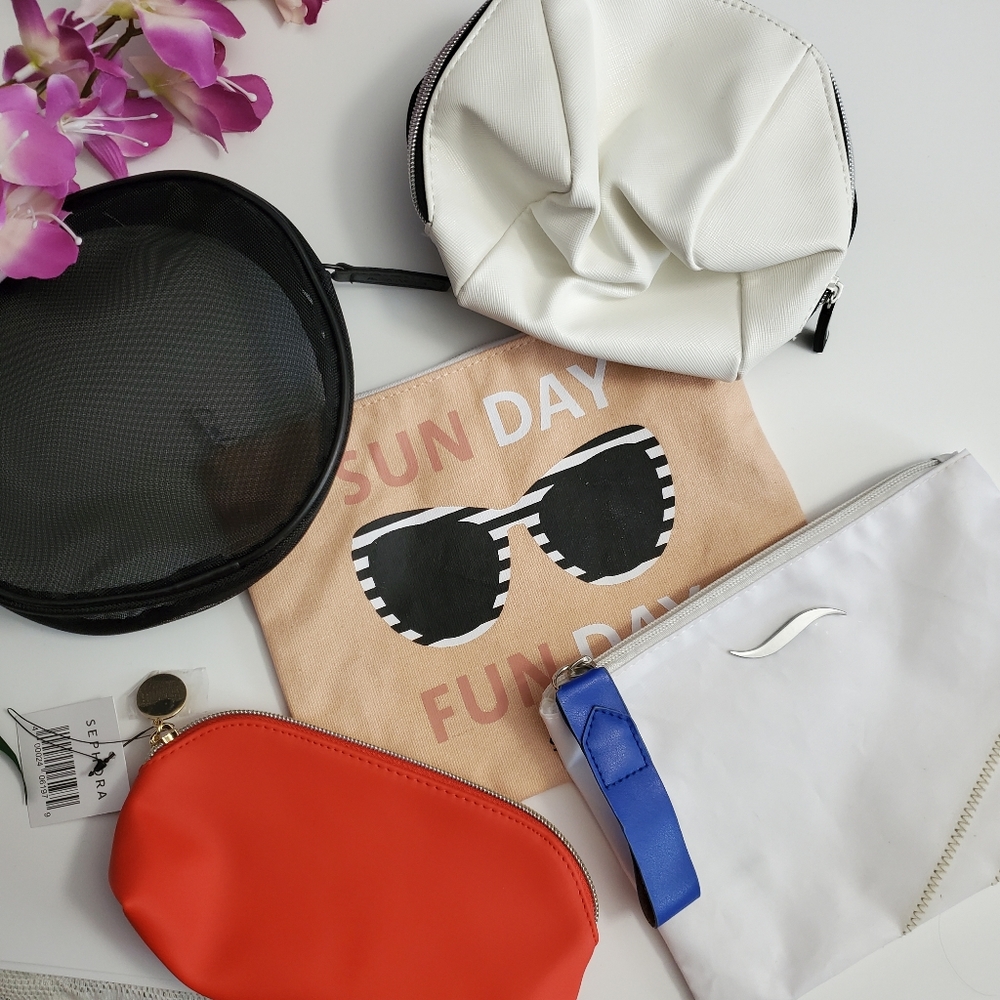Free- choose 1 free cosmetics bag